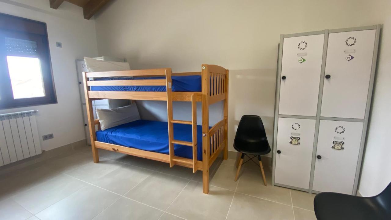 Albergue De Peregrinos Fuente Sidres Burgo Buitenkant foto