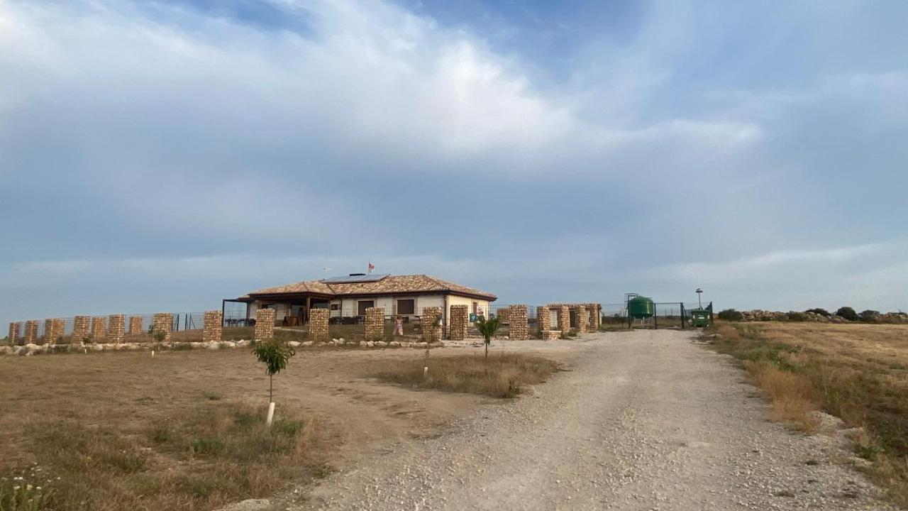 Albergue De Peregrinos Fuente Sidres Burgo Buitenkant foto